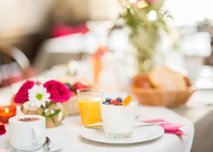 Imbery & Restaurant Hotell 3*